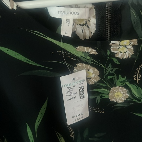 Zipper Back Blouse - Picture 6 of 6